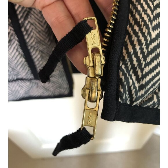 J.Crew Quilted Down Puffer Vest Herringbone Pattern Womens Size Medium Outerwear - Picture 4 of 9